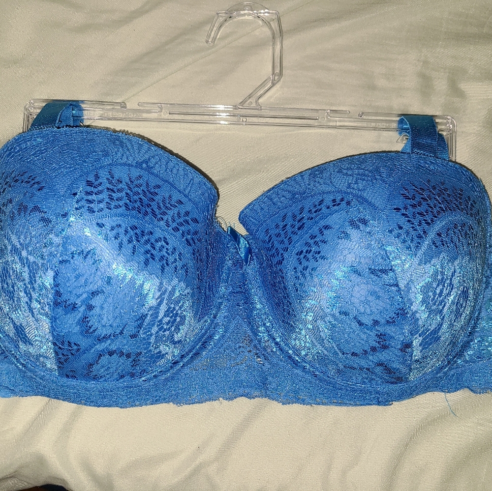 PUSH-UP PLUNGE COVERAGE BRA BERRY